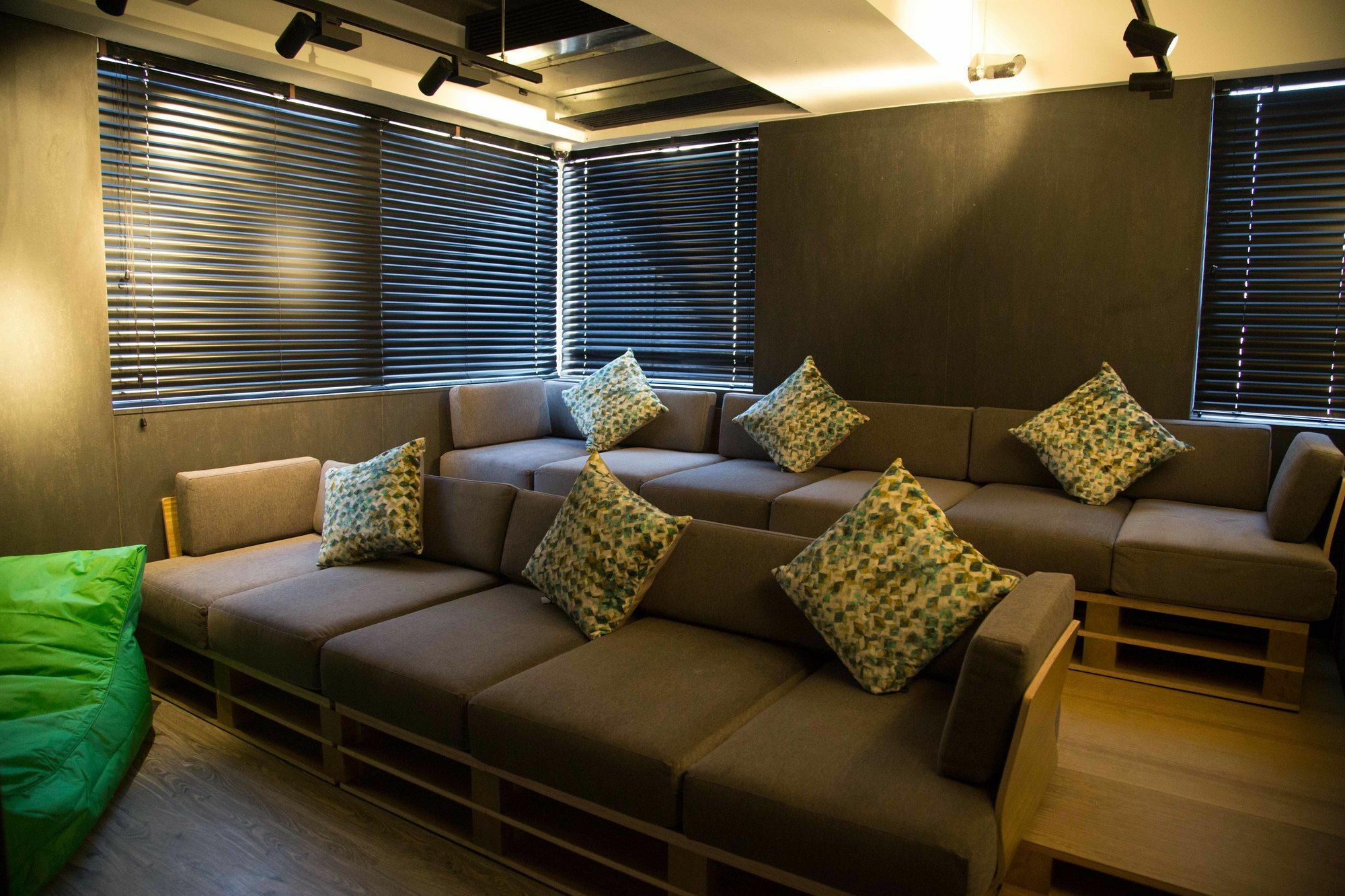 The Aberdeen Harbour By Ovolo Hongkong Exterior foto